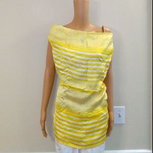 2/$15 Lucy Diamond women's  top